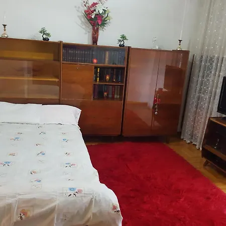 Goodbye, Lenin Apartment *