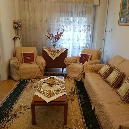 Goodbye, Lenin Apartment