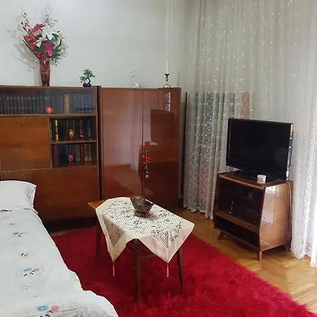 Apartment Goodbye, Lenin Trikala (Thessaly)